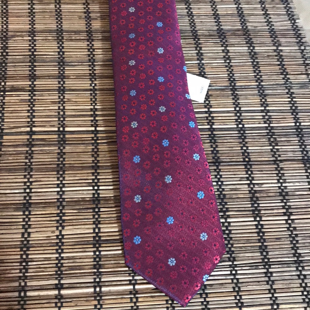 NWT Express Tie